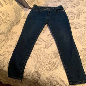 JENNIFER LÓPEZ JEANS.  size 10